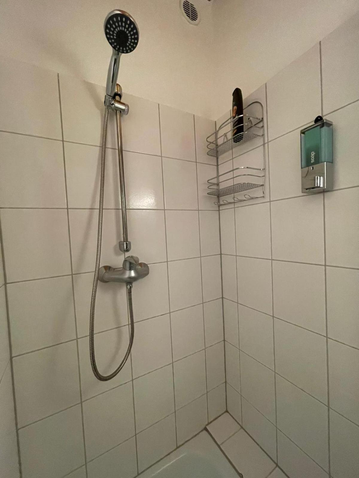 Barbarosa 6 Koenigstaedten Opel-airport-messe Naehe Appartement Rüsselsheim