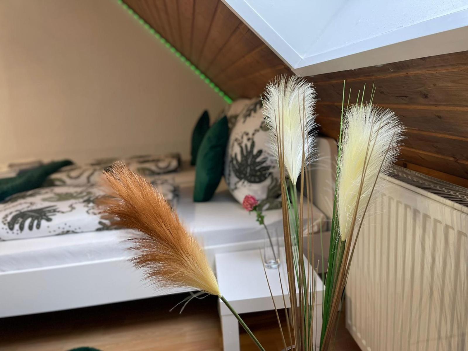 Barbarosa 6 Koenigstaedten Opel-airport-messe Naehe Appartement *